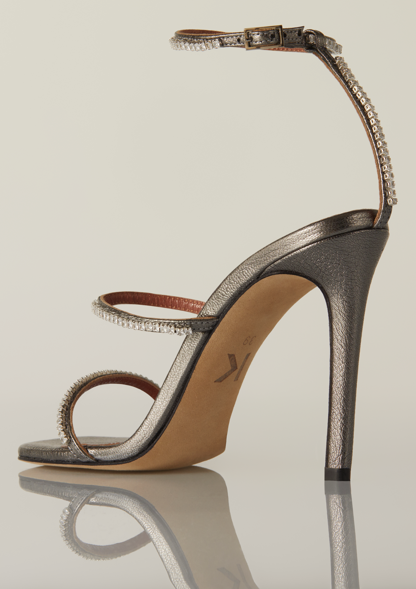 ’’A Jolie’’ embellished sandal